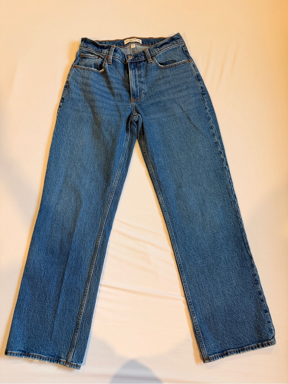 Abercrombie & Fitch - The Baggy Low Rise Curve Love Jeans - Size 26R